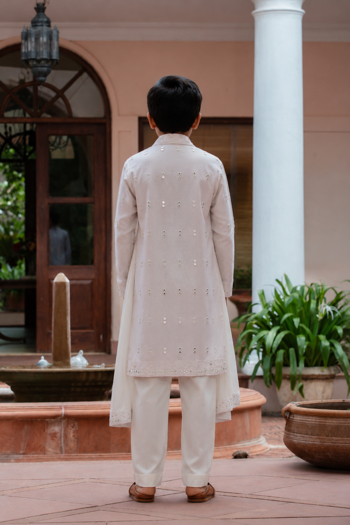 AARIV KURTA SET