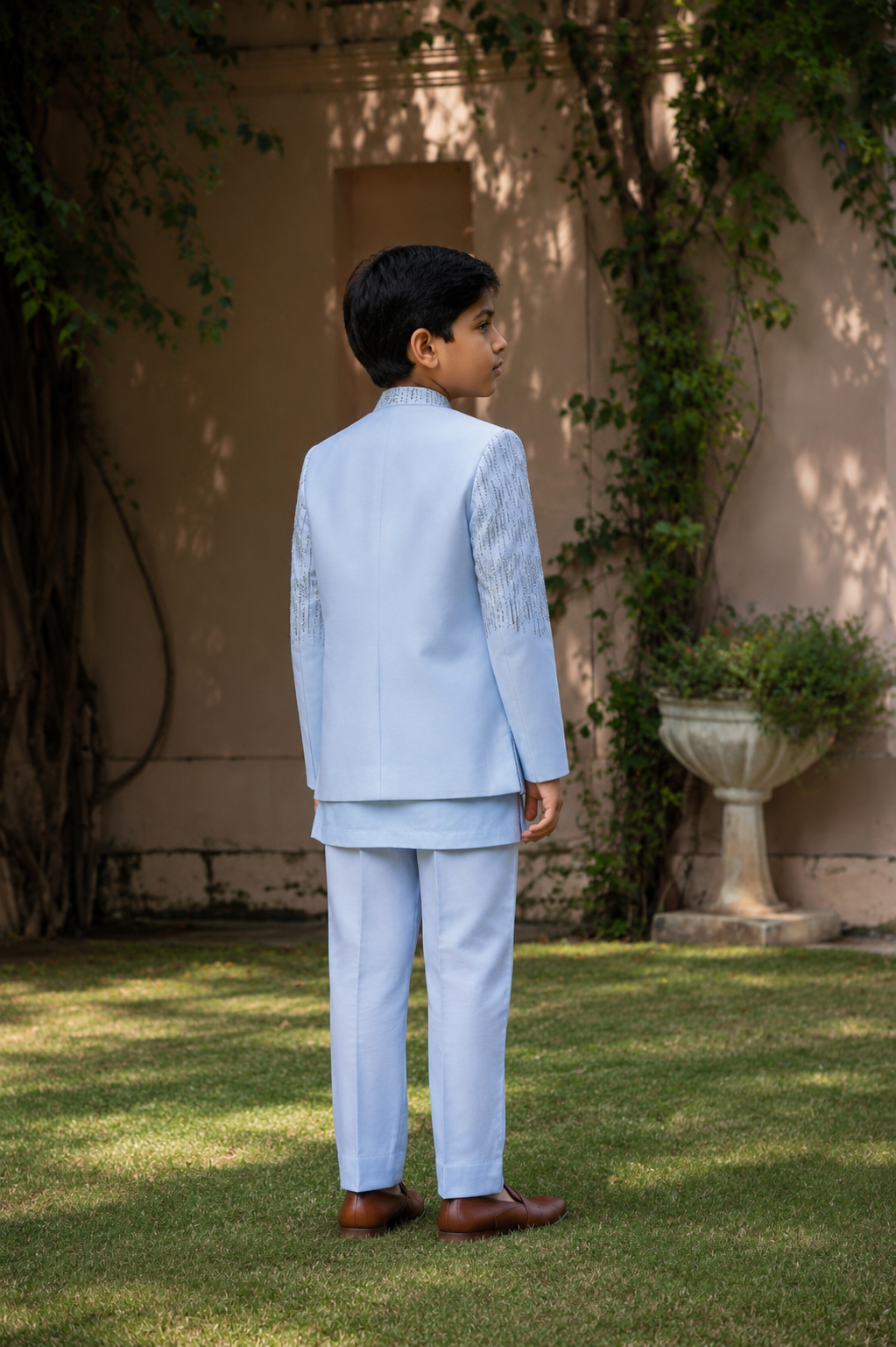 TAARUSH INDO-WESTERN SET