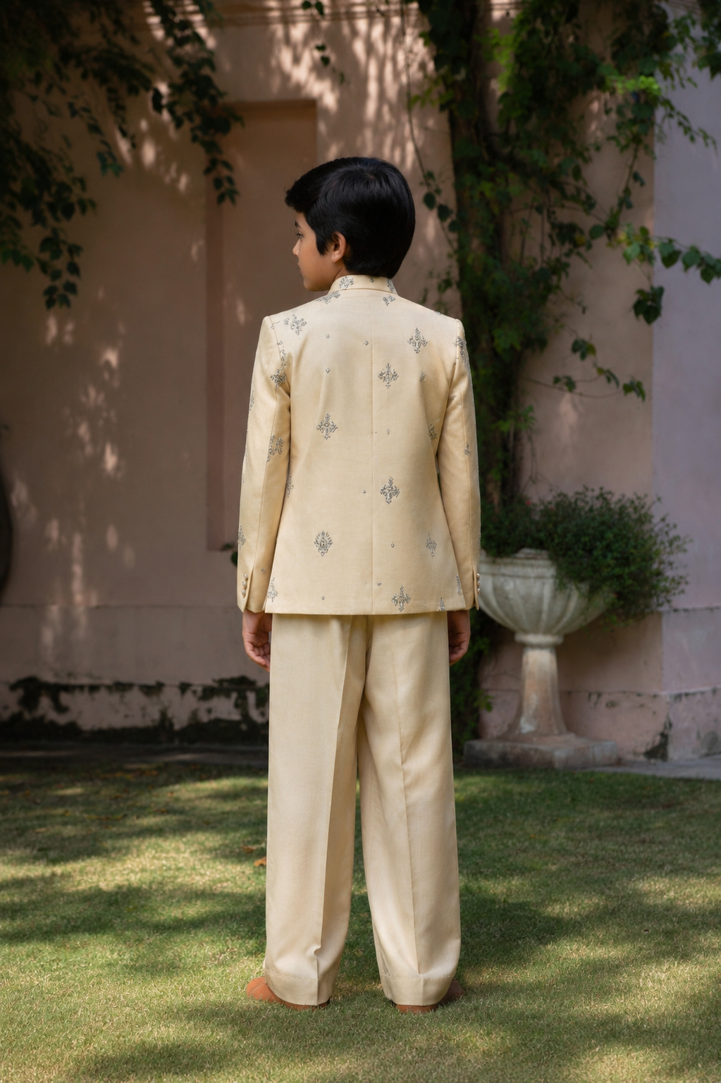 ANEEV INDO-WESTERN SET
