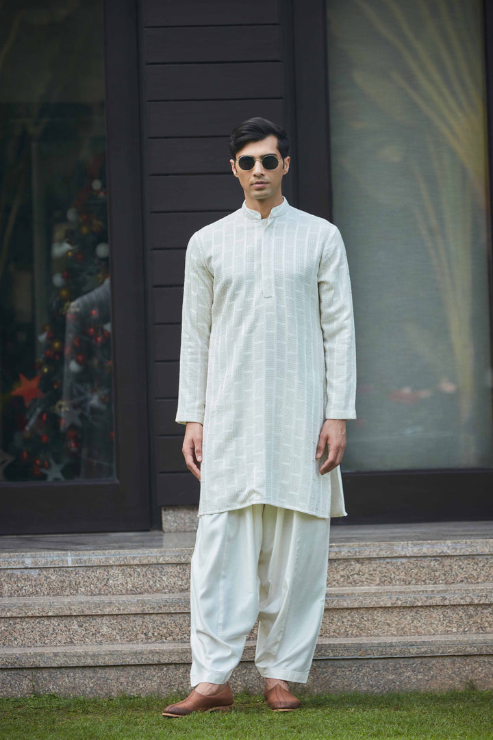 Tarusa - Off White Chikankari Kurta Set - Bohame