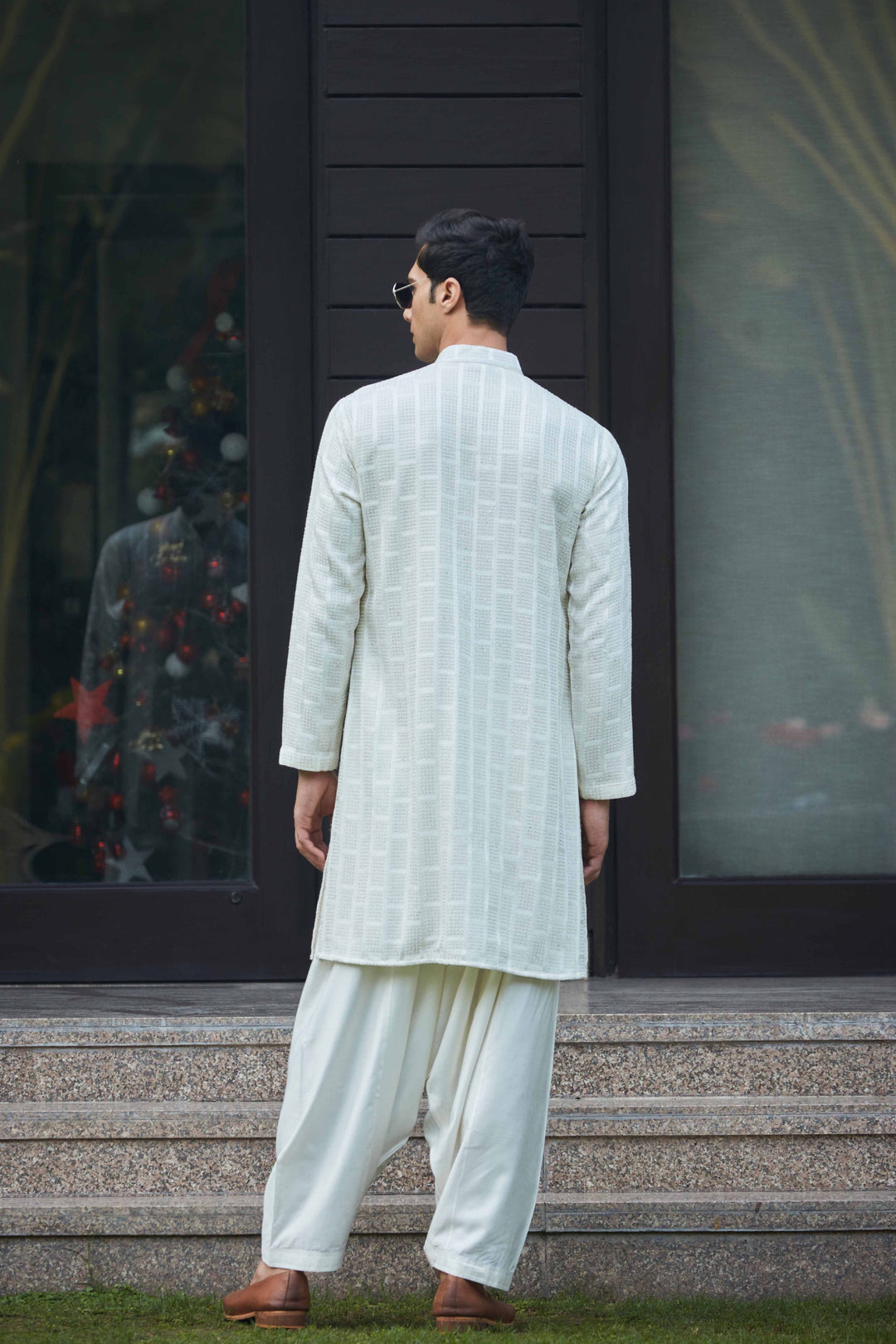 Tarusa - Off White Chikankari Kurta Set - Bohame