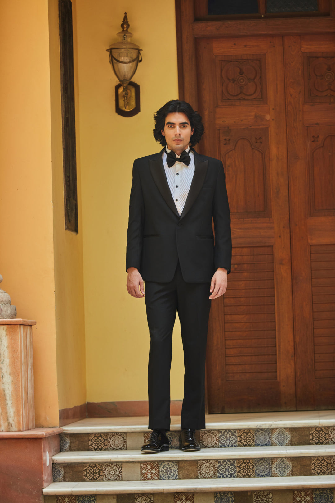 Leo Black Classic Tuxedo