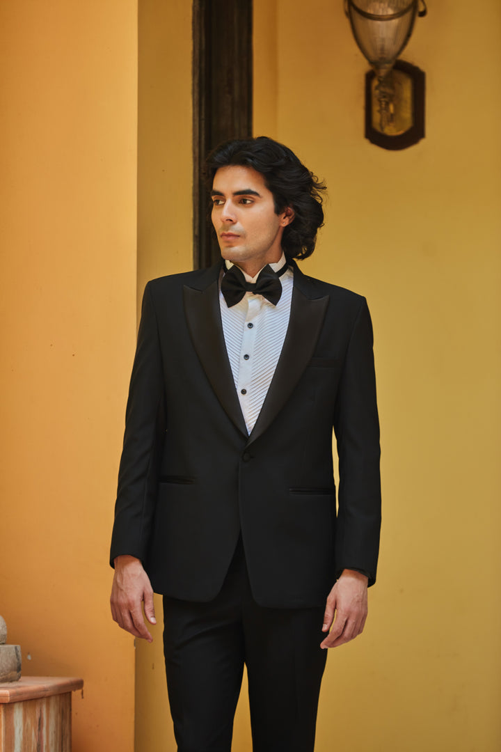 Leo Black Classic Tuxedo