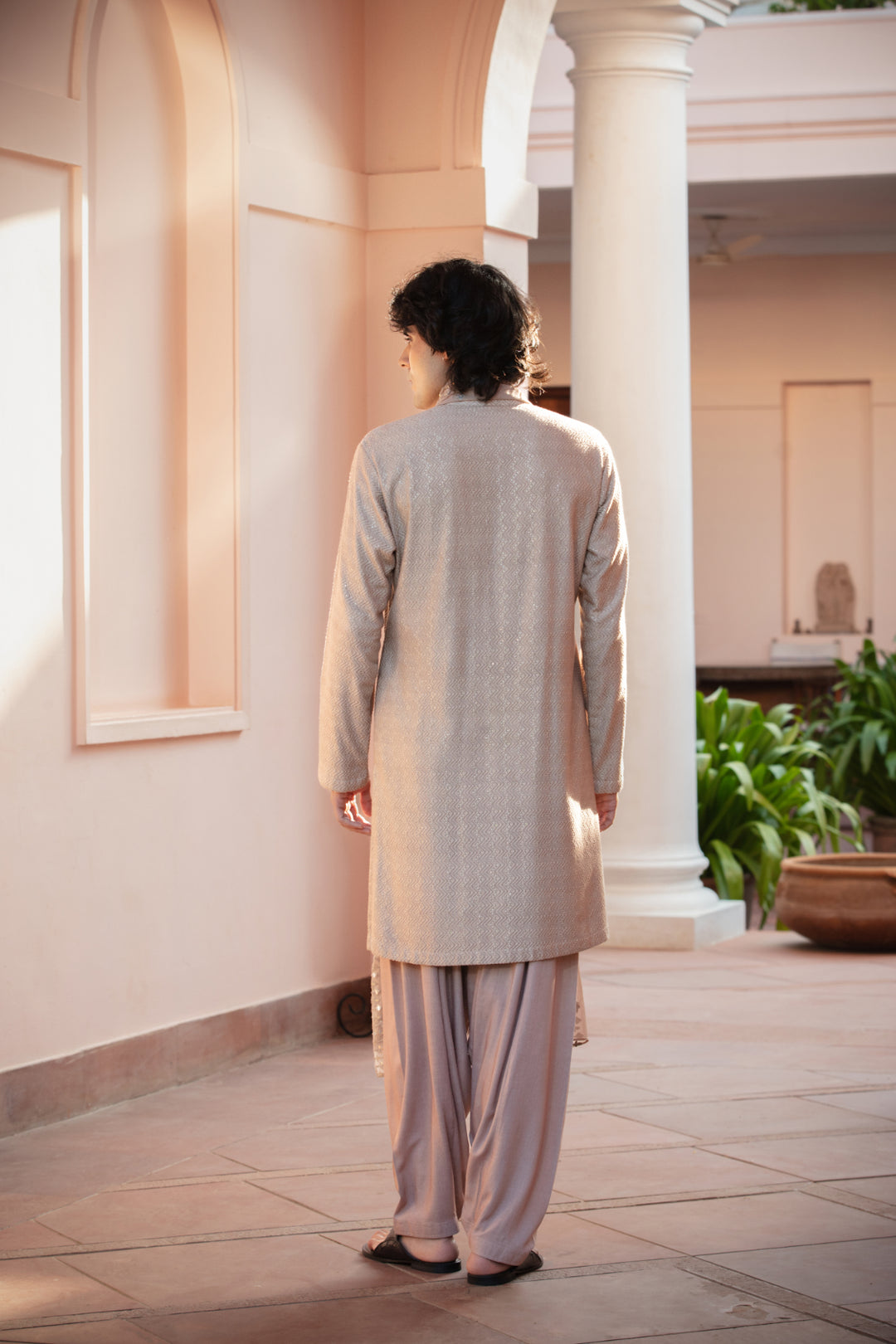 Varaaya Kurta Set