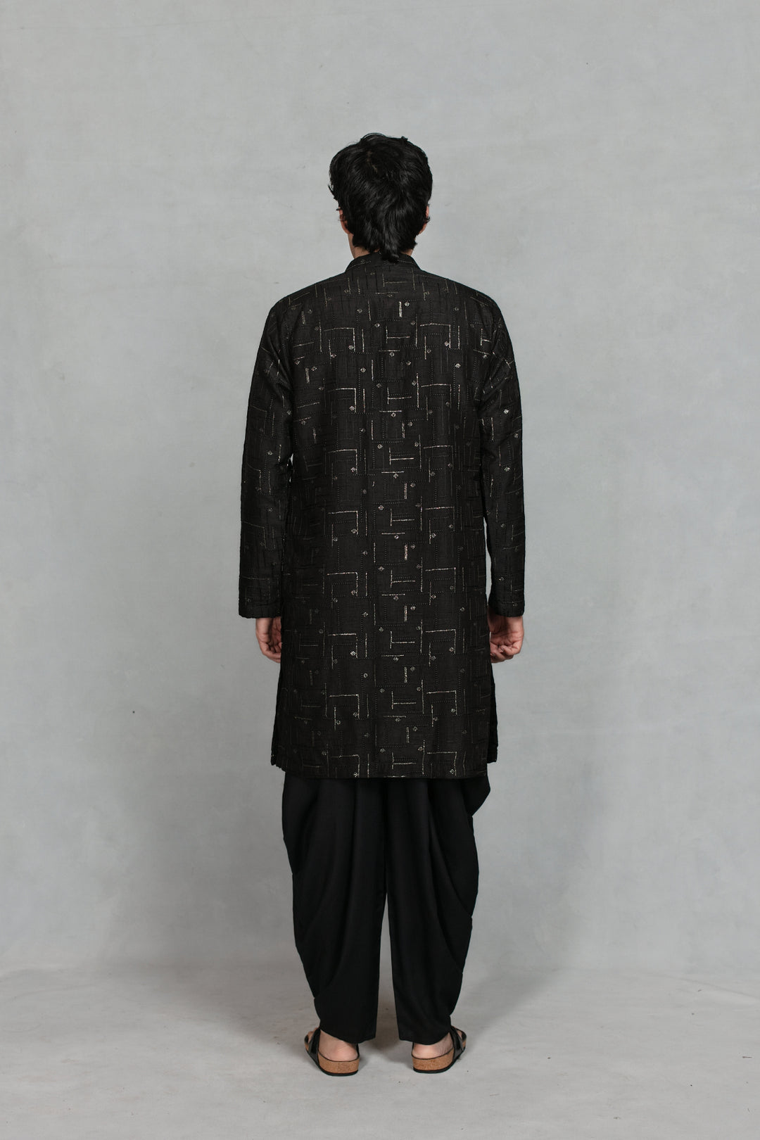 Kaanth Kurta Set in Black