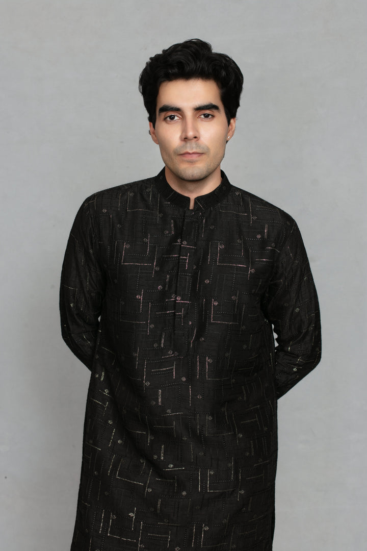 Kaanth Kurta Set in Black