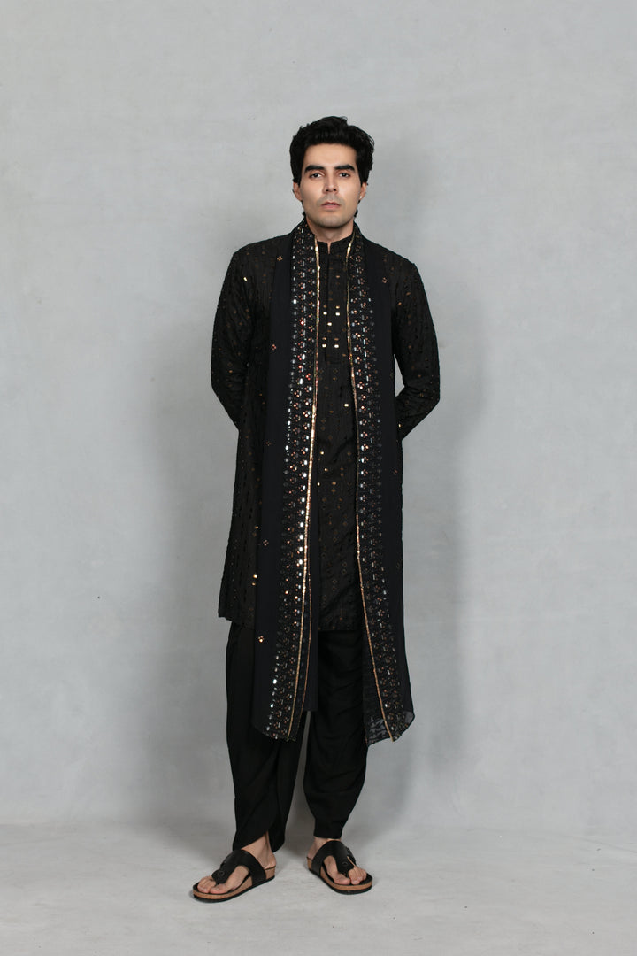 Saaya Kurta Set in Black