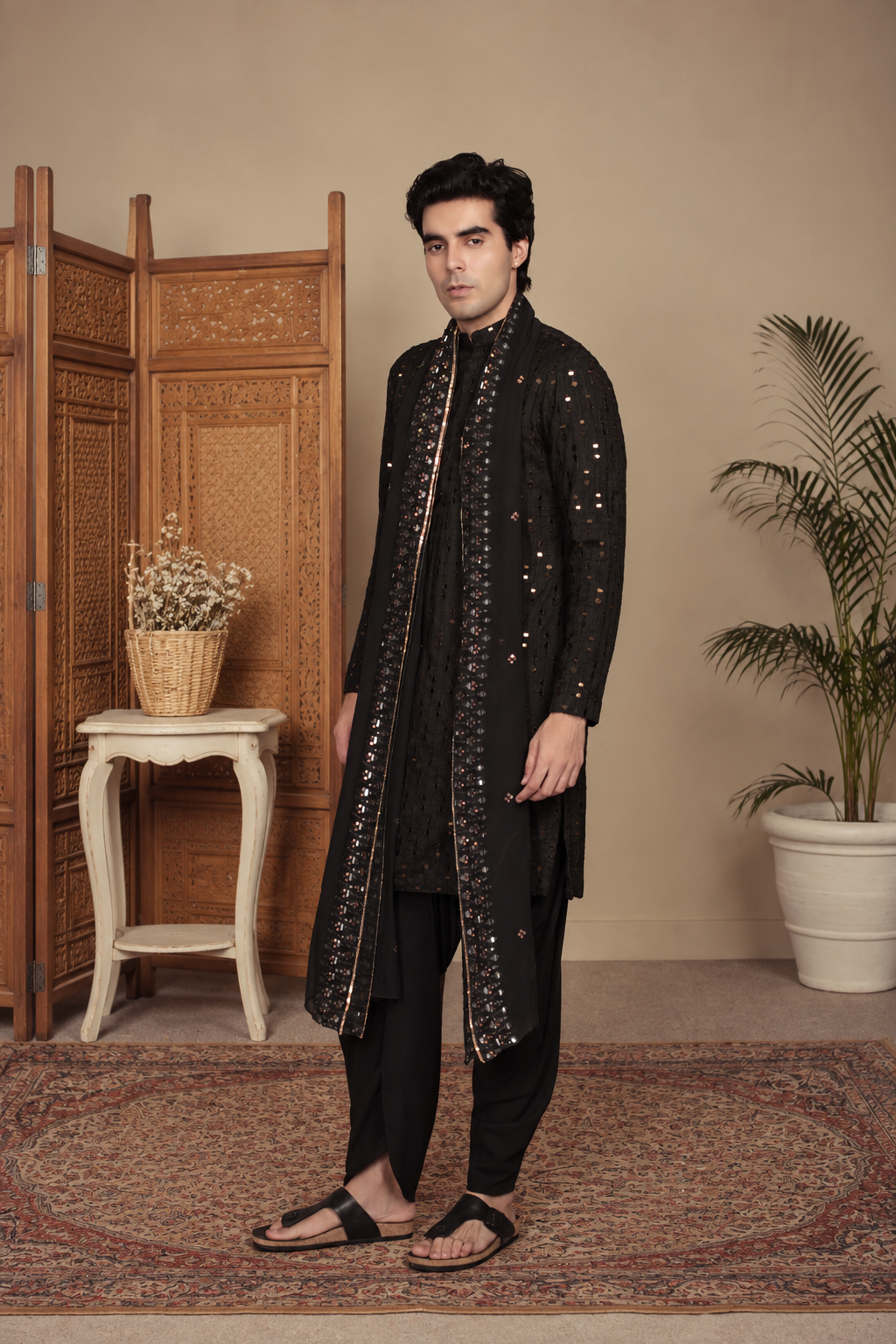 Saaya Kurta Set in Black