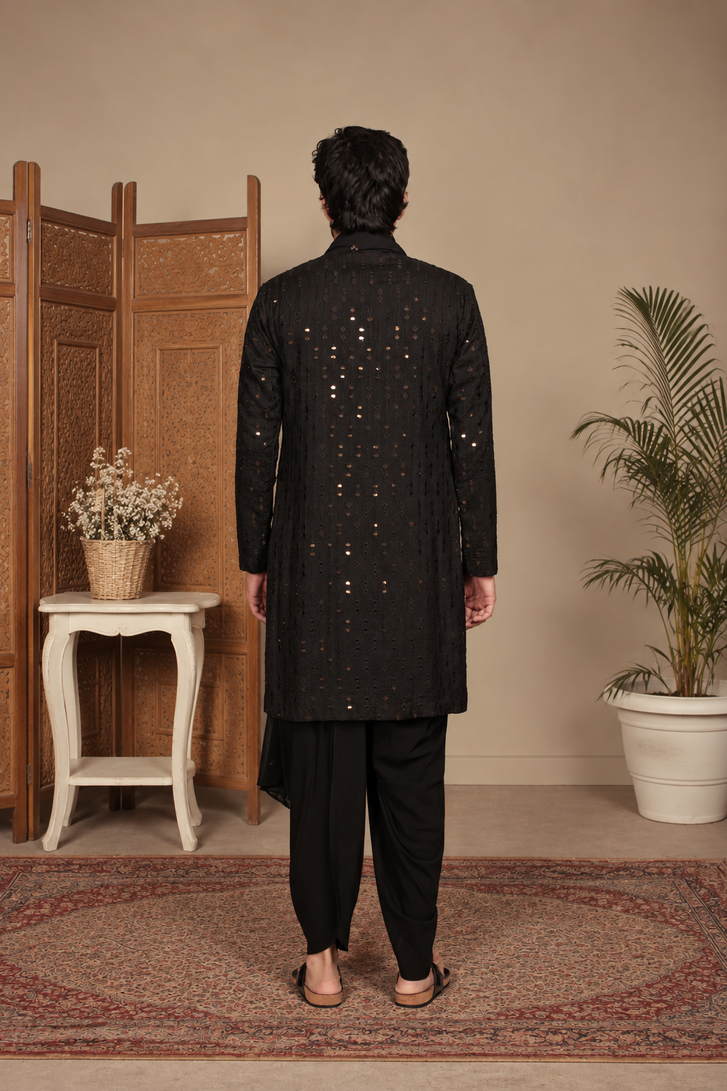 Saaya Kurta Set in Black