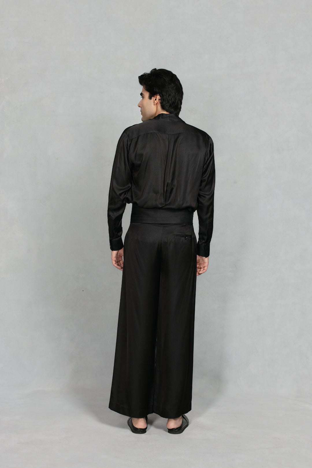 Tehzeeb Indowestern Jacket Set in Black/ Gold