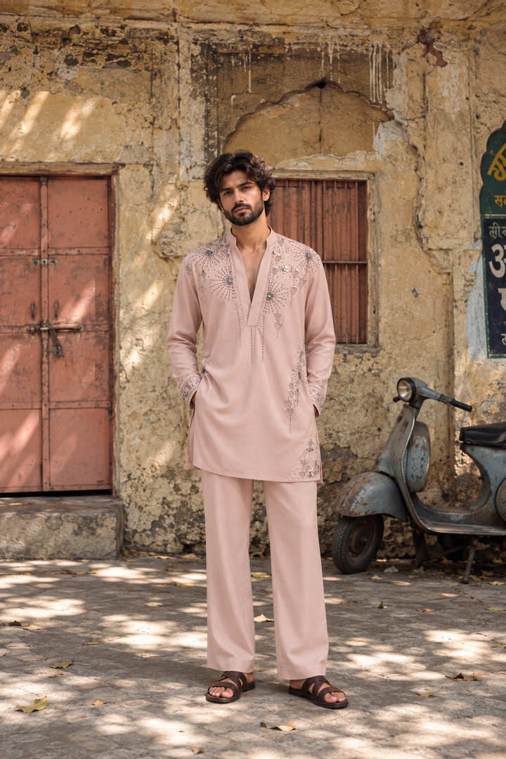 Gulraaz Kurta Set in Dusky Pink