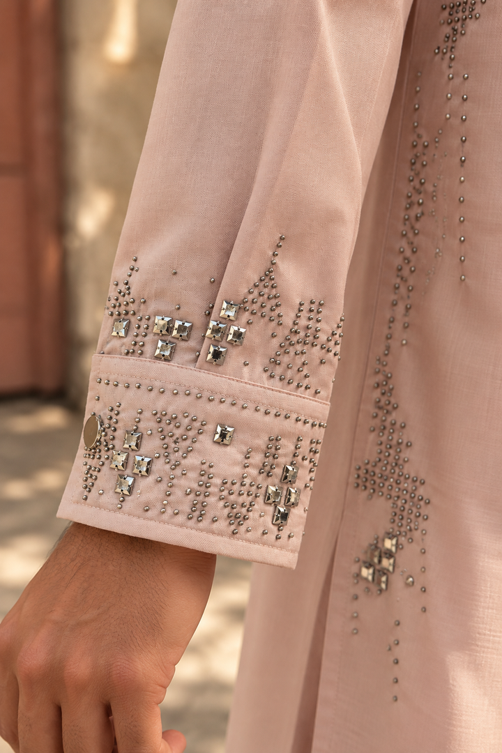 Gulraaz Kurta Set in Dusky Pink