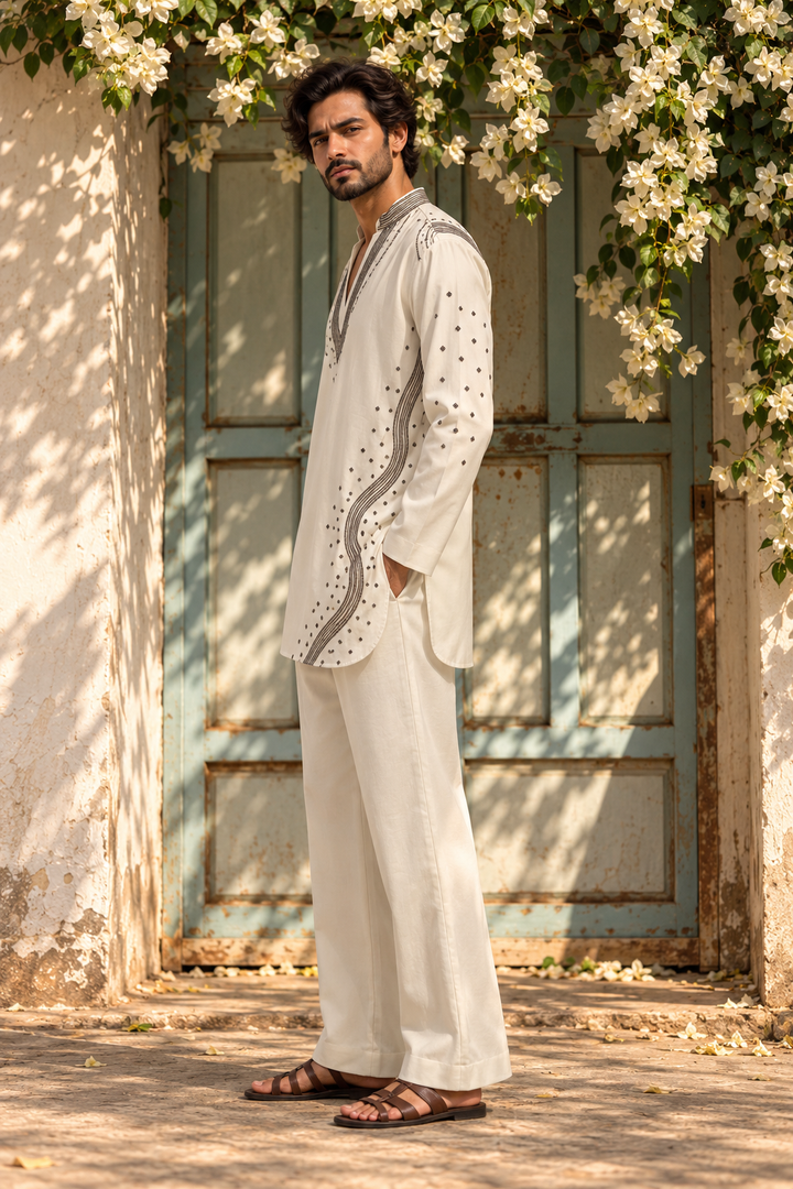 Naqsh Kurta Set in Off White