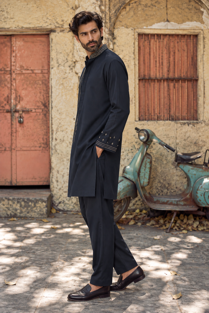 Aarish Kurta Set in Navy Blue Colour