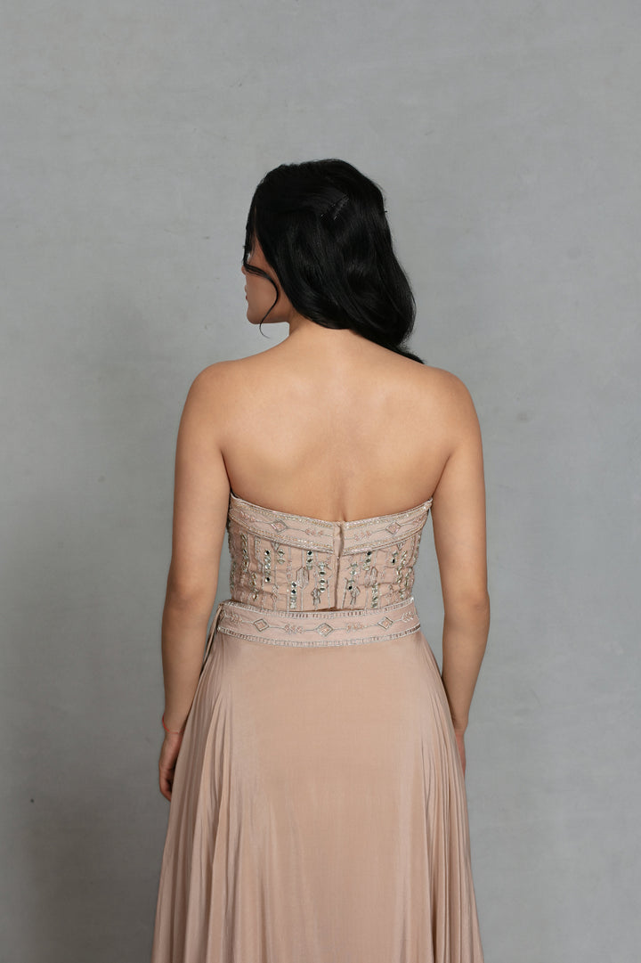Gulnaar Lehenga Set with Dupatta in Champagne