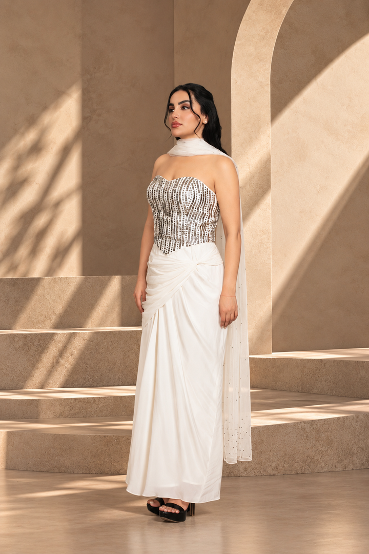 Aabshar Co-ord Set Set with Dupatta in White