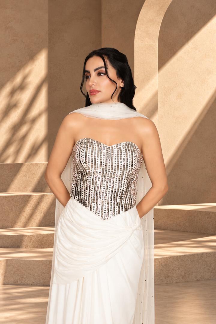 Aabshar Co-ord Set Set with Dupatta in White