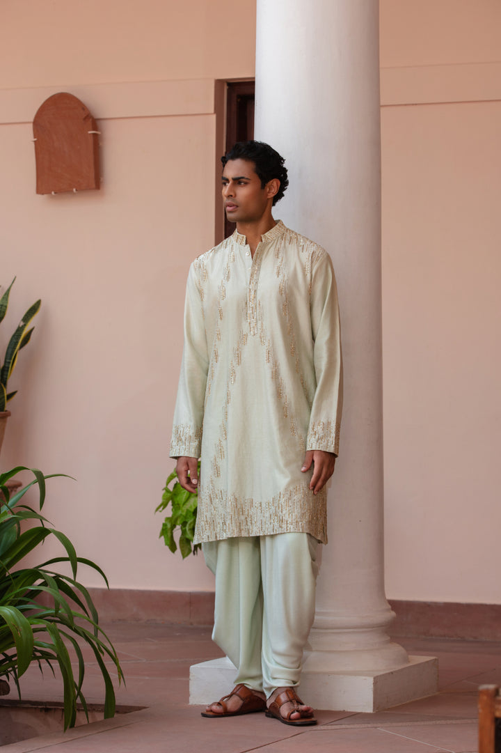 Aion Kurta Set