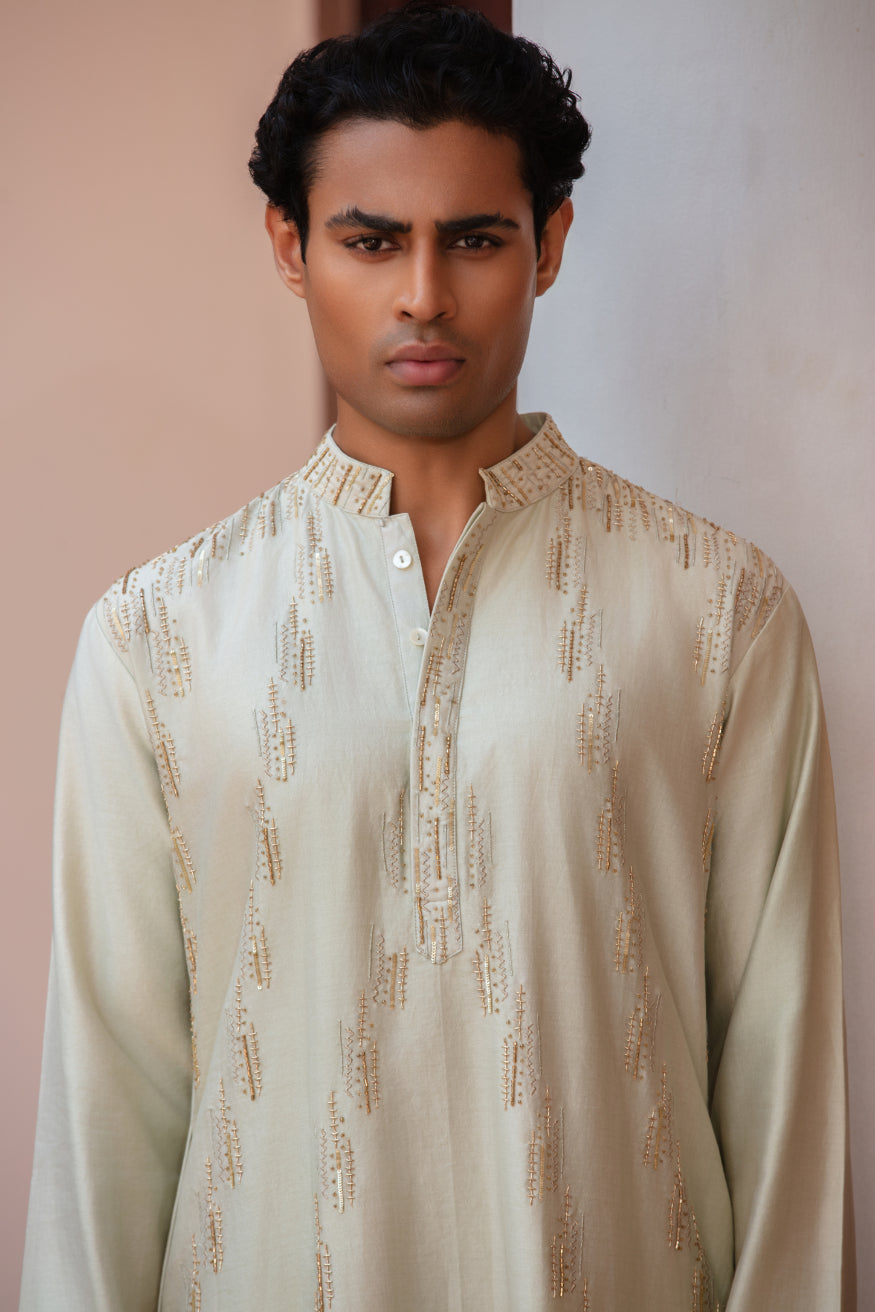 Aion Kurta Set