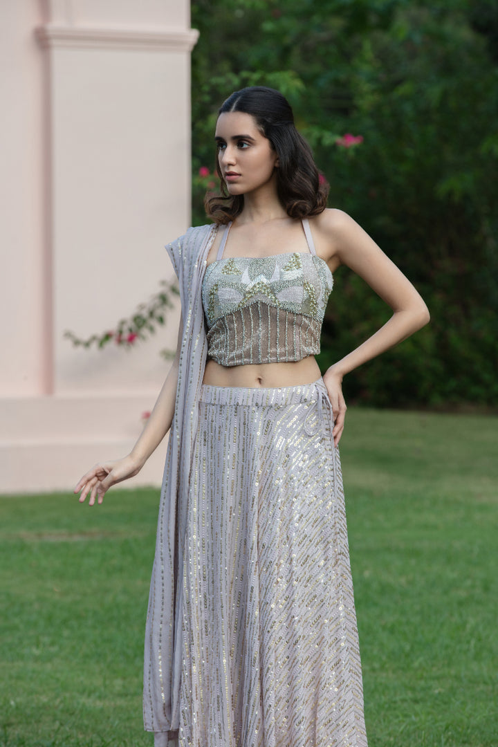 Amoura Lehenga