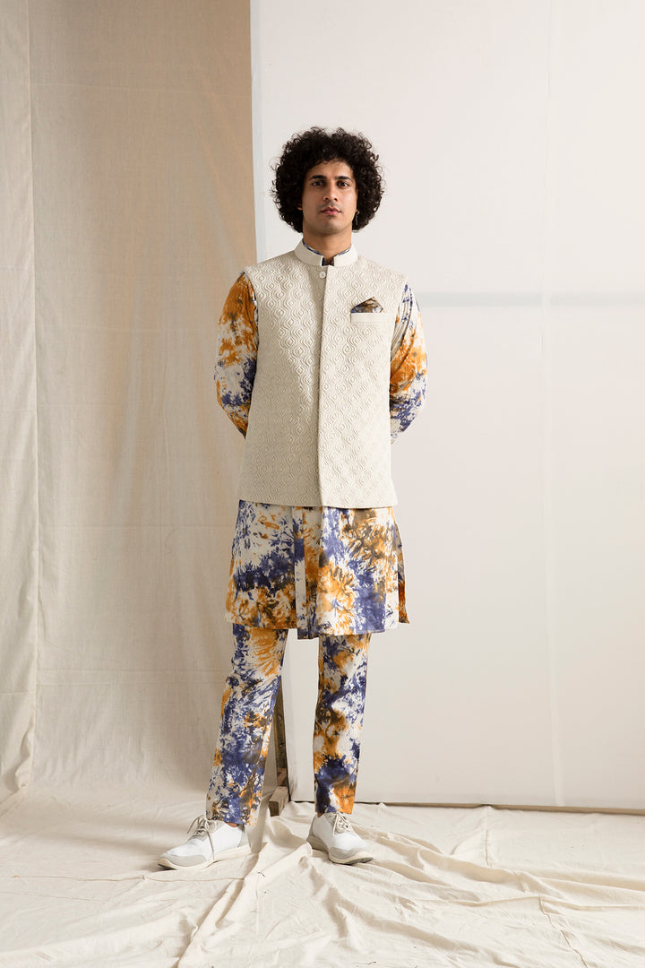 Toivo - Tie & Dye Kurta Set With Quilted Jacket