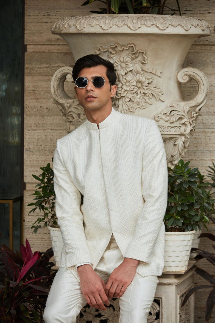 Parvana - Off White Chikankari Bandhgala Jacket Set