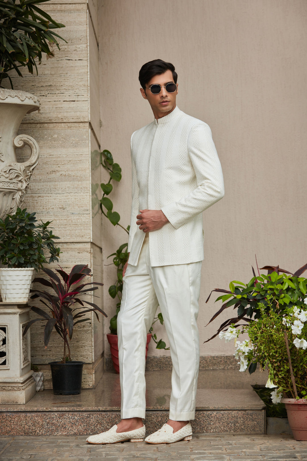Parvana - Off White Chikankari Bandhgala Jacket Set